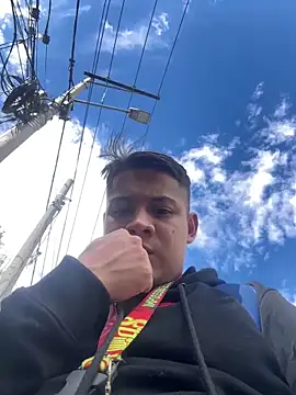 OliverTabordaa online show from April 2026 07:36:01 PM