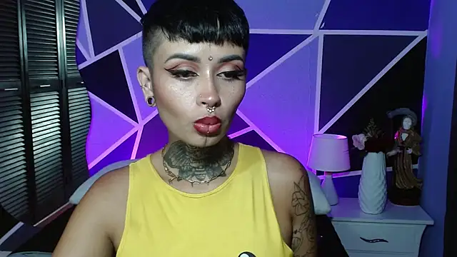 Sol Baker online show from April 2026 04:46:01 AM