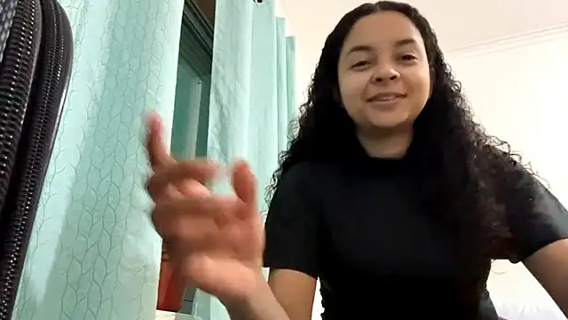 Snapshot of KandyTadiello chatting on March 2026 11:47:01 AM KandyTadiello online show from March 2026 11:47:01 AM