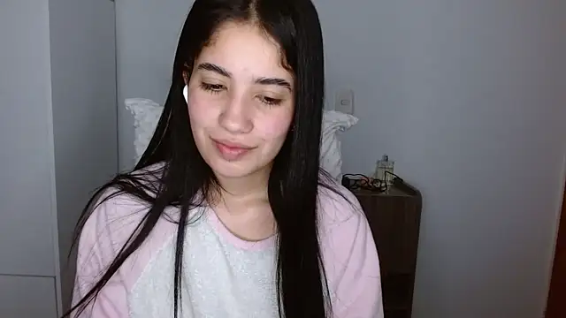 Lucy engel online show from April 2026 10:41:02 AM