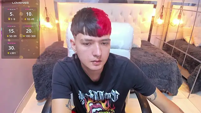 Santiago morgan online show from March 2026 10:25:02 PM