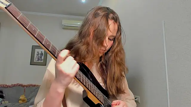 MaryannSofts online show from April 2026 03:31:02 PM