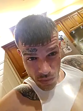 CrystalNBubba online show from March 2026 04:30:02 AM