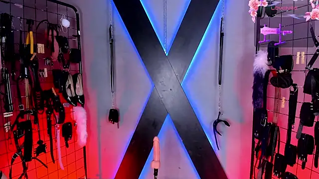 Cinthia Iris BDSM online show from March 2026 02:55:02 AM