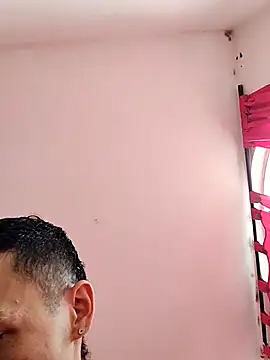 Snapshot of TuCanero23cm chatting on April 2026 01:38:01 PM TuCanero23cm online show from April 2026 01:38:01 PM