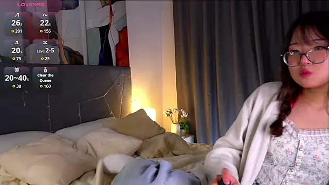 NelleMihalko online show from April 2026 11:47:01 AM