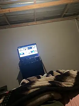 hoodgeee online show from July 2026 05:09:02 PM