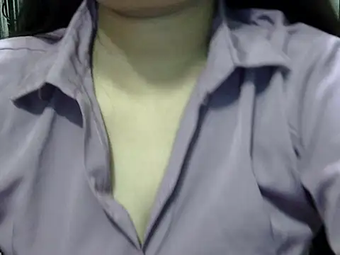 NayraG online show from June 2026 09:12:02 AM