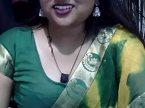 NayraG online show from July 2026 09:18:01 AM
