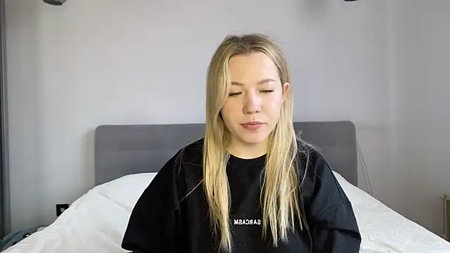 alyrasun online show from April 2026 07:06:02 AM