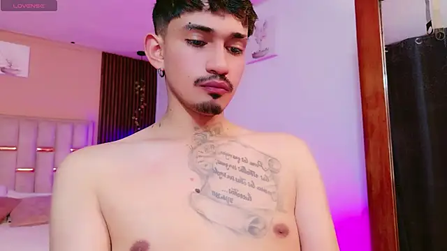 Mateo Valencia  online show from March 2026 12:24:02 PM