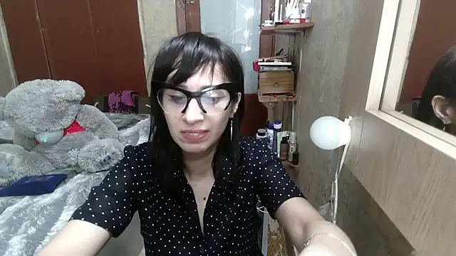 Snapshot of Barbie_Rococo chatting on April 2026 04:00:01 PM Barbie Rococo online show from April 2026 04:00:01 PM