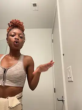 Princessssbby online show from July 2026 12:33:01 PM