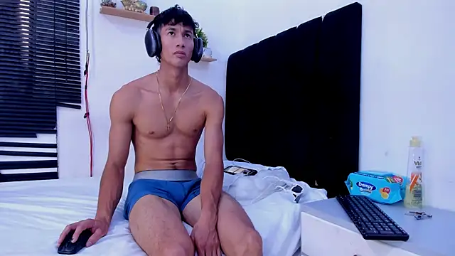 Snapshot of angel_boy02 chatting on July 2026 09:06:02 PM angel boy02 online show from July 2026 09:06:02 PM