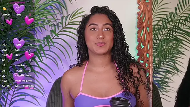 SoyJuliana 19 online show from July 2026 12:42:01 PM