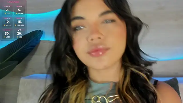 Mia Rosalie online show from April 2026 07:12:01 PM