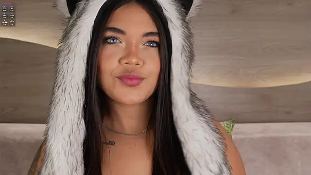 Mia Rosalie online show from July 2026 08:46:01 PM