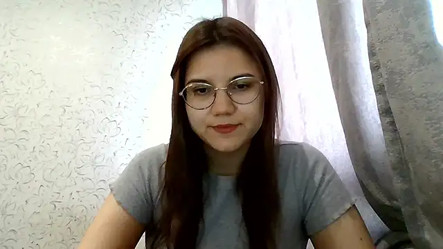 Aurora Breeze online show from June 2026 09:40:01 AM
