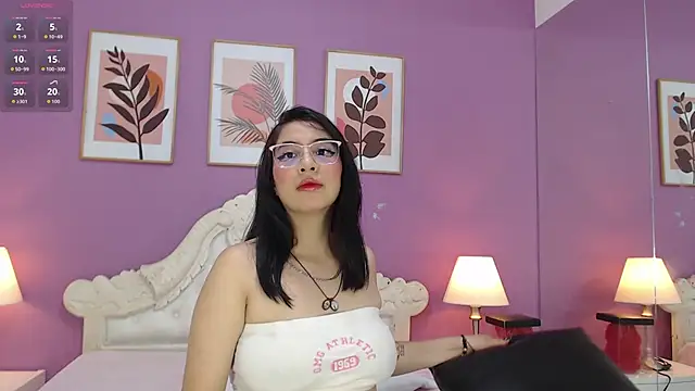 YayaQueen online show from May 2026 11:58:02 AM