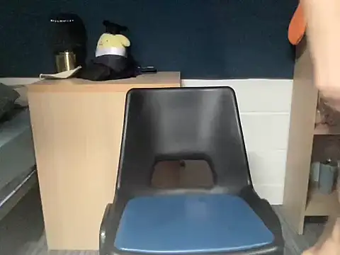 Snapshot of hoppyhops chatting on March 2026 02:43:01 PM hoppyhops online show from March 2026 02:43:01 PM