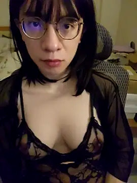 Snapshot of jamie515 chatting on April 2026 04:49:01 PM jamie515 online show from April 2026 04:49:01 PM