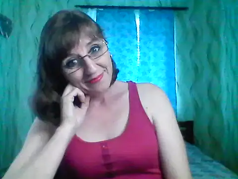Alisaprice077 online show from June 2026 11:57:01 AM