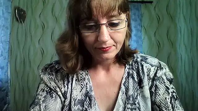 Alisaprice077 online show from July 2026 07:03:01 AM