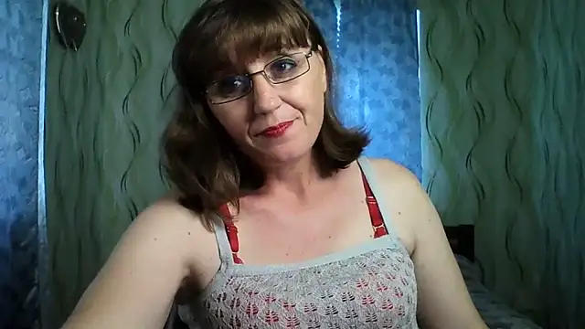 Alisaprice077 online show from July 2026 01:36:01 PM