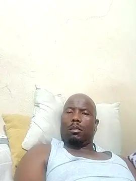 Zolani003 online show from May 2026 07:44:02 PM