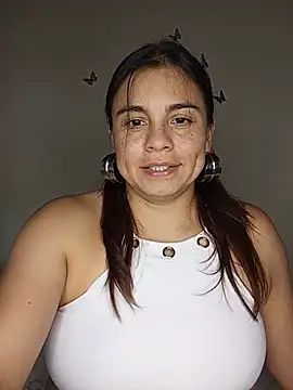 Snapshot of BettyBoo_w chatting on June 2026 06:34:01 PM BettyBoo w online show from June 2026 06:34:01 PM