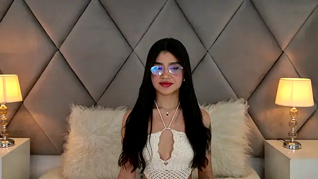 Snapshot of OliviaDiaz chatting on June 2026 08:07:02 PM OliviaDiaz online show from June 2026 08:07:02 PM
