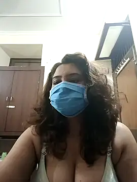 Snapshot of yourHaseena chatting on April 2026 04:23:01 PM yourHaseena online show from April 2026 04:23:01 PM