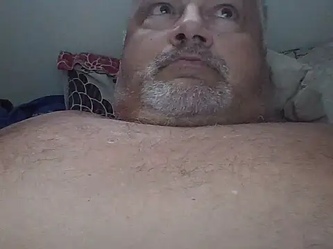 Snapshot of Cariciu_vd chatting on May 2026 04:32:02 AM Cariciu vd online show from May 2026 04:32:02 AM
