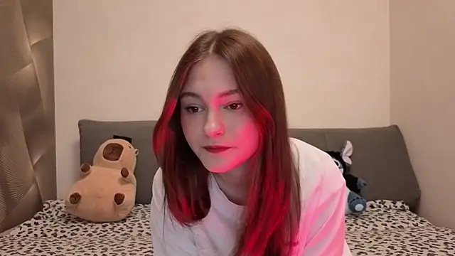 moanistant online show from April 2026 10:04:01 PM