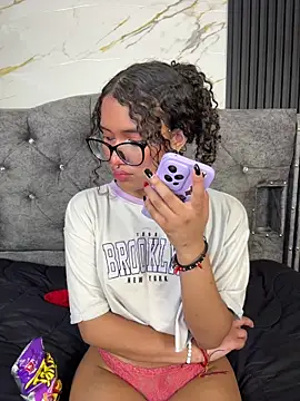 Bunny fire online show from April 2026 07:58:01 PM