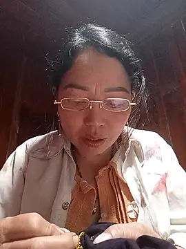 Yellow-pink online show from March 2026 03:34:01 AM