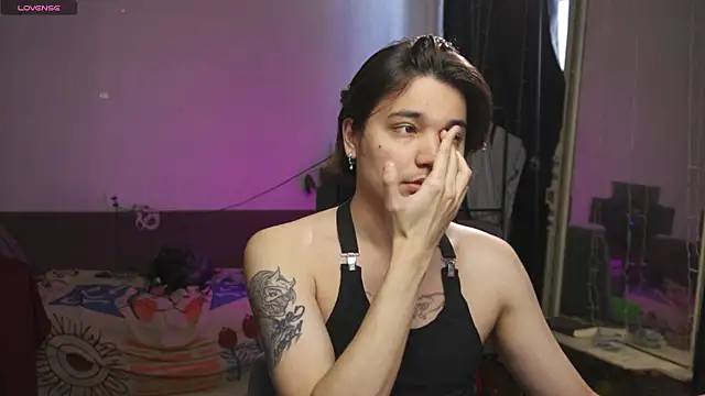 Badtwinkboys online show from May 2026 11:26:02 AM