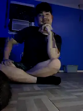 derek0 17 online show from May 2026 05:26:02 AM