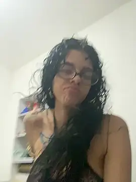 Snapshot of maxxine_jade chatting on April 2026 01:39:01 AM maxxine jade online show from April 2026 01:39:01 AM