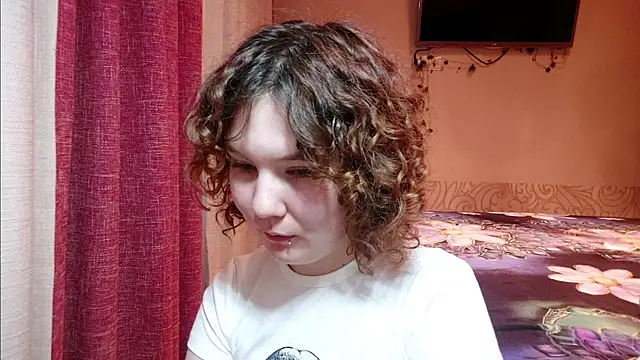 OlivaArashiro online show from April 2026 10:29:01 PM