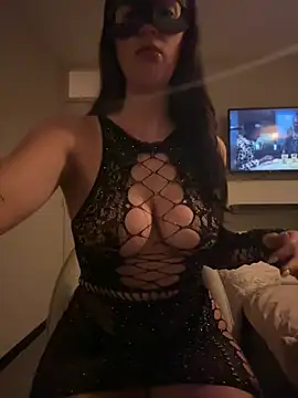 LunaValentina1 online show from May 2026 09:09:02 PM