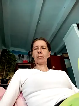 Tania9876 online show from May 2026 07:28:02 AM