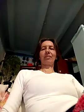 Tania9876 online show from May 2026 07:09:02 PM