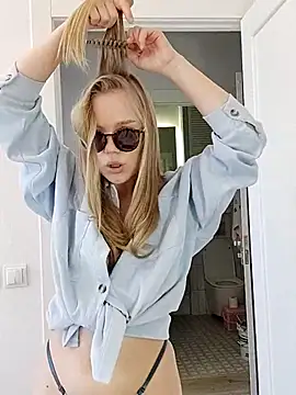 LittleForestELF2 online show from March 2026 12:23:02 PM