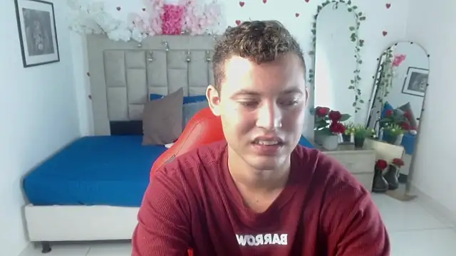 Snapshot of sven_fox723 chatting on June 2026 01:15:01 PM sven fox723 online show from June 2026 01:15:01 PM