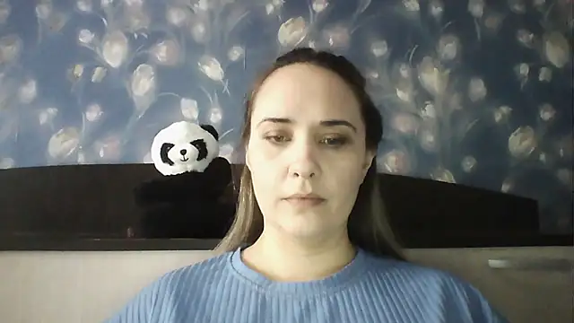 Alisa07qw online show from March 2026 07:14:01 AM