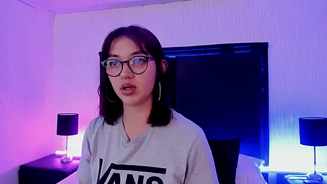 LilithBluum online show from April 2026 11:48:01 AM