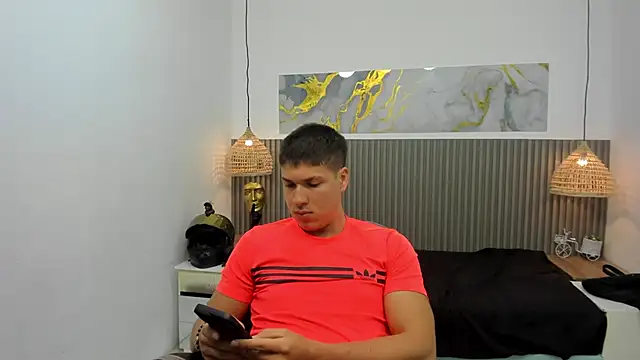 AlessandroFranco online show from May 2026 04:04:02 PM