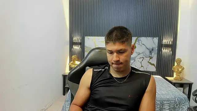 AlessandroFranco online show from May 2026 12:56:02 PM