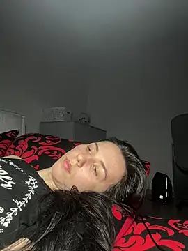 Oliviyaa kiss  online show from March 2026 11:54:02 PM